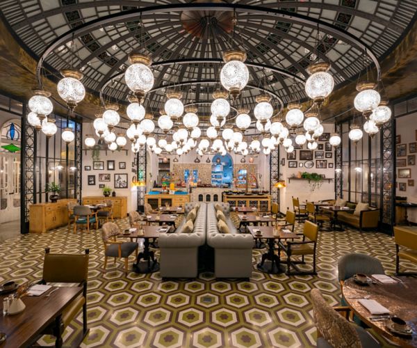 https://m.ahstatic.com/is/image/accorhotels/aja_p_6326-09:1by1
