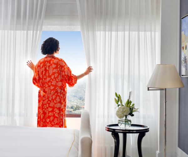 https://m.ahstatic.com/is/image/accorhotels/aja_p_6326-09:1by1