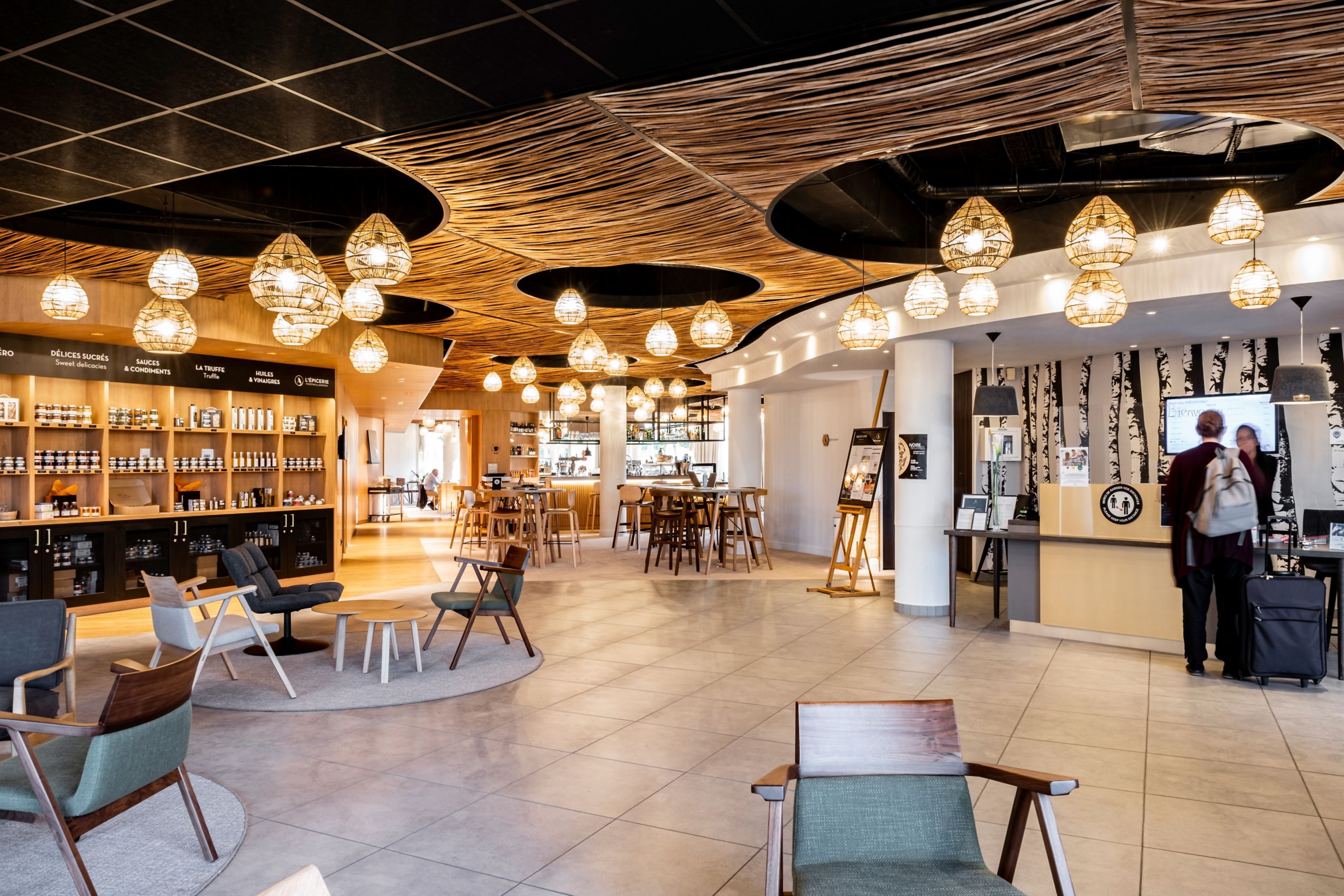 Mercure Compiègne Sud - La Croix Saint Ouen - France