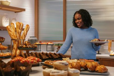 Breakfast in Louiza | lake Louise, Alberta