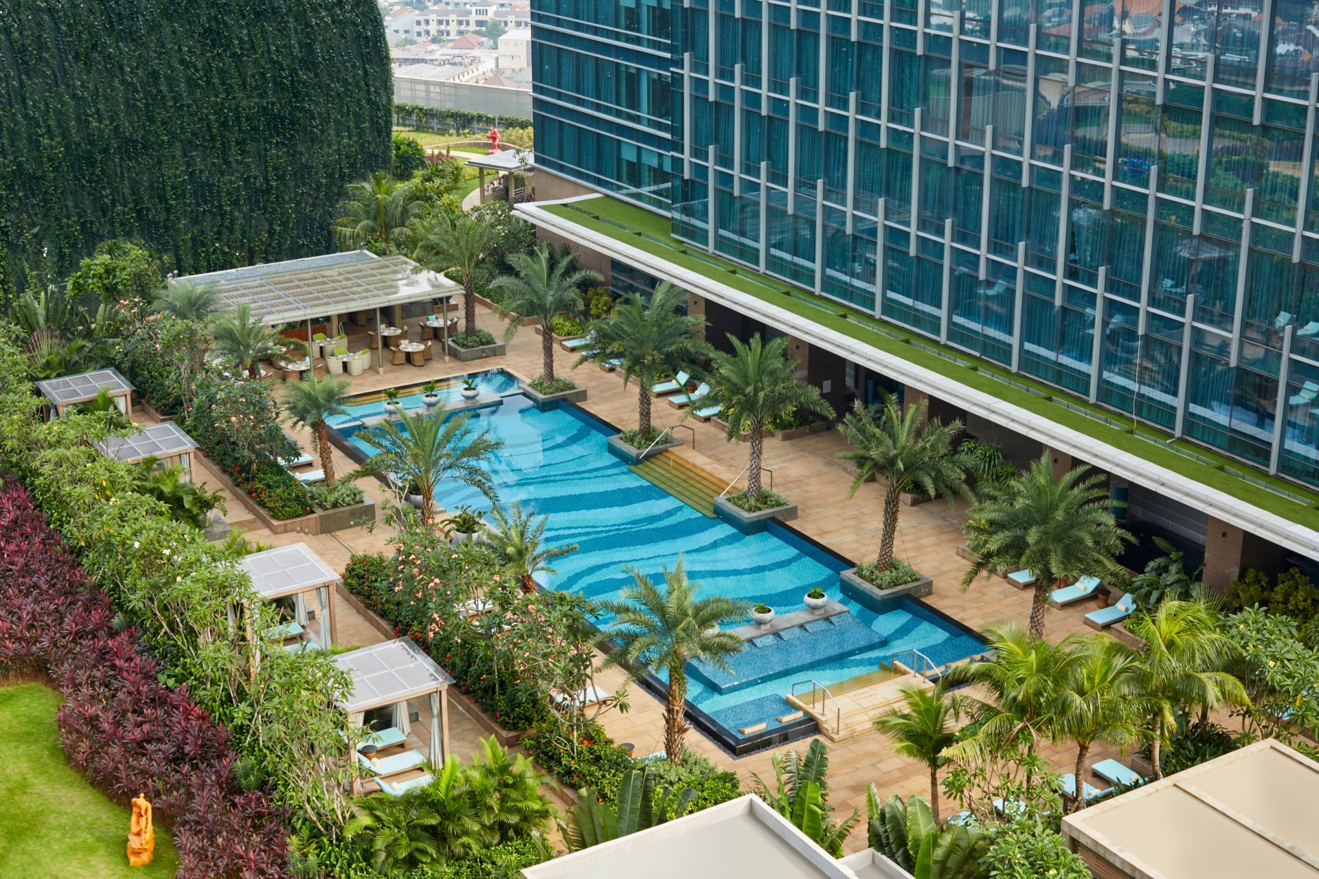 hotel travel spa jakarta