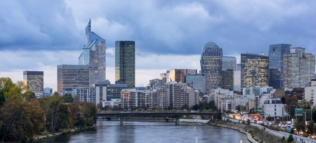 Destination Courbevoie - France