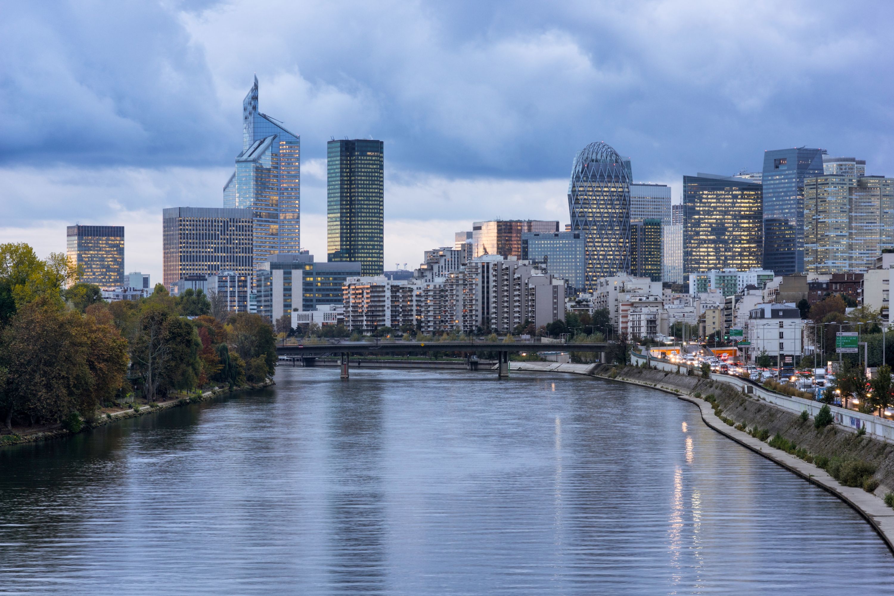 Destination Courbevoie - France