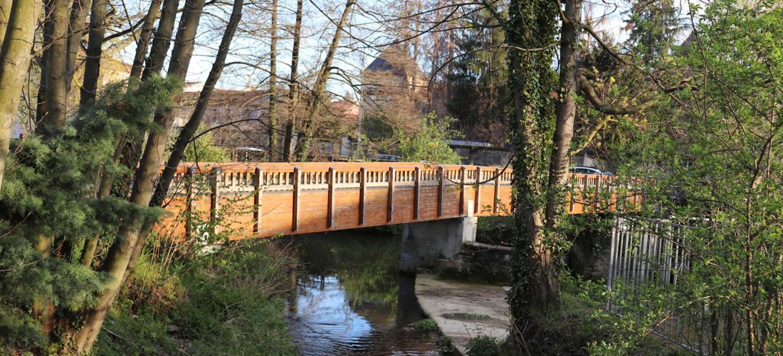 Destination Chaponnay - France