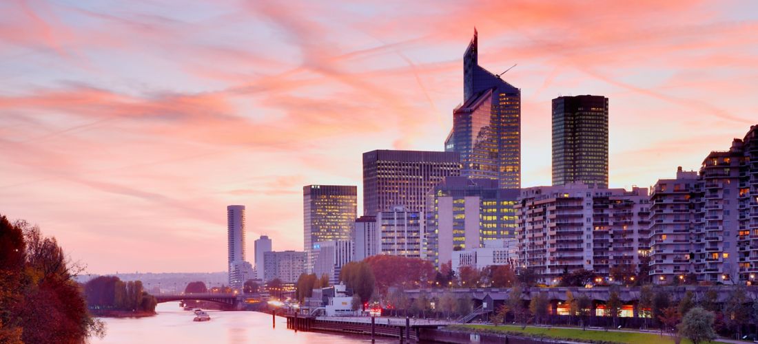 Destination Courbevoie - France