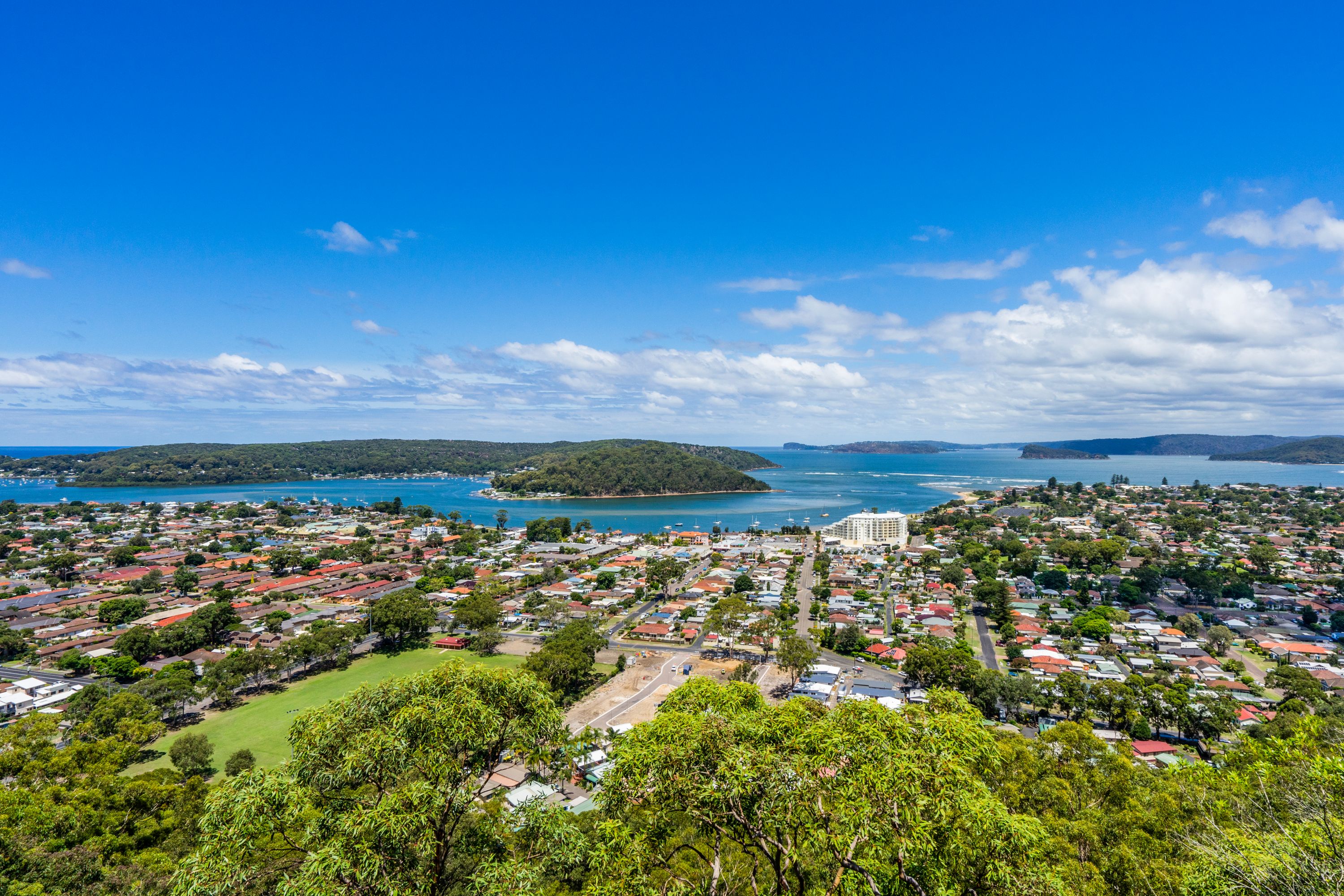 Destination Ettalong Beach - Australia