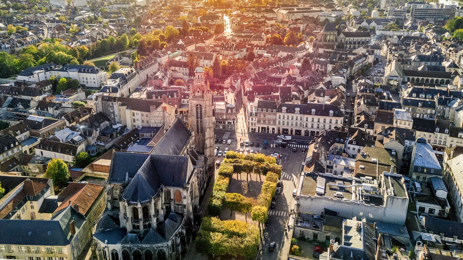 Destination Compiègne - France
