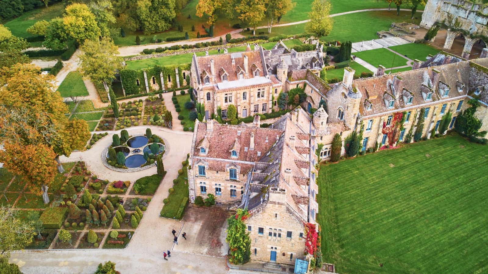 Destination Cernay la Ville - France