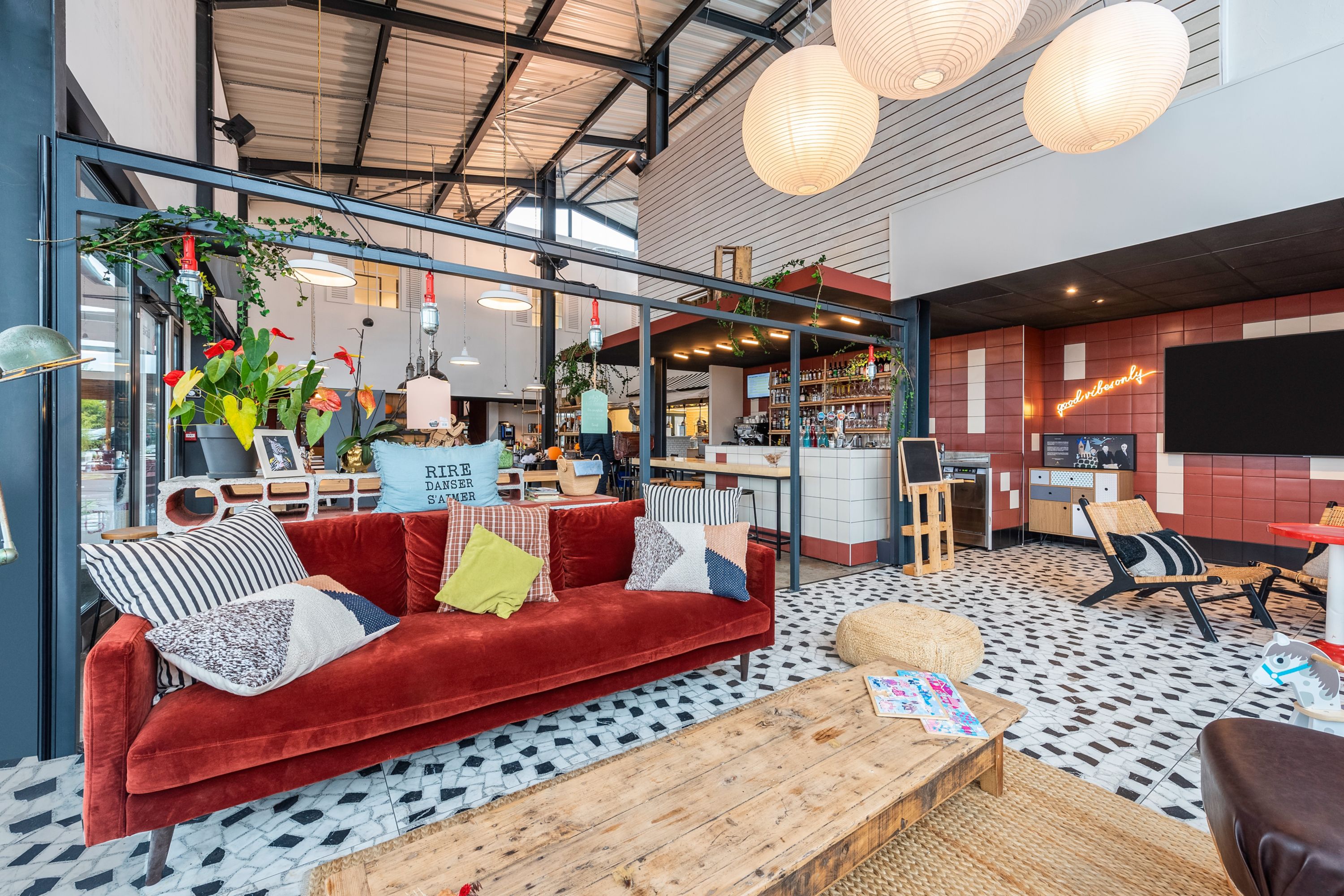 greet hotel Montagnat Bourg en Bresse Sud - France