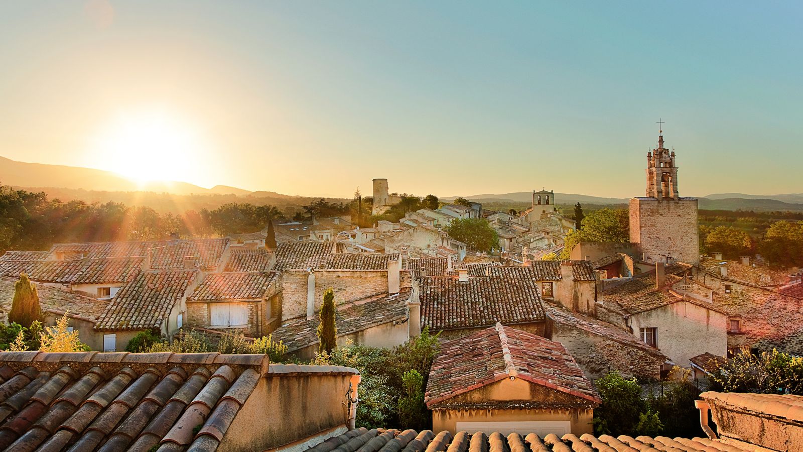 Destination Cucuron - France