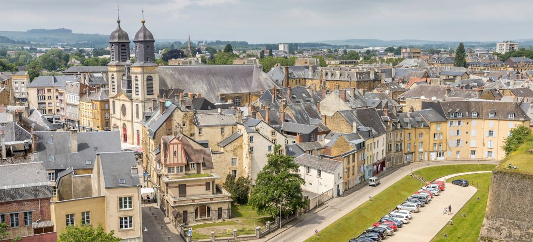 Destination Sedan - France