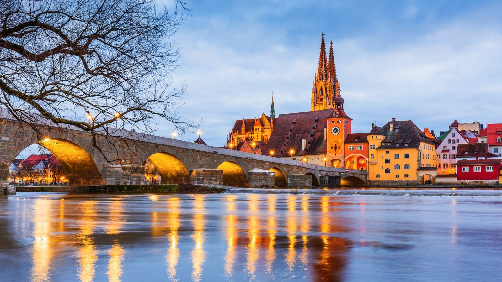 Destination Regensburg 1160938129 - Germany