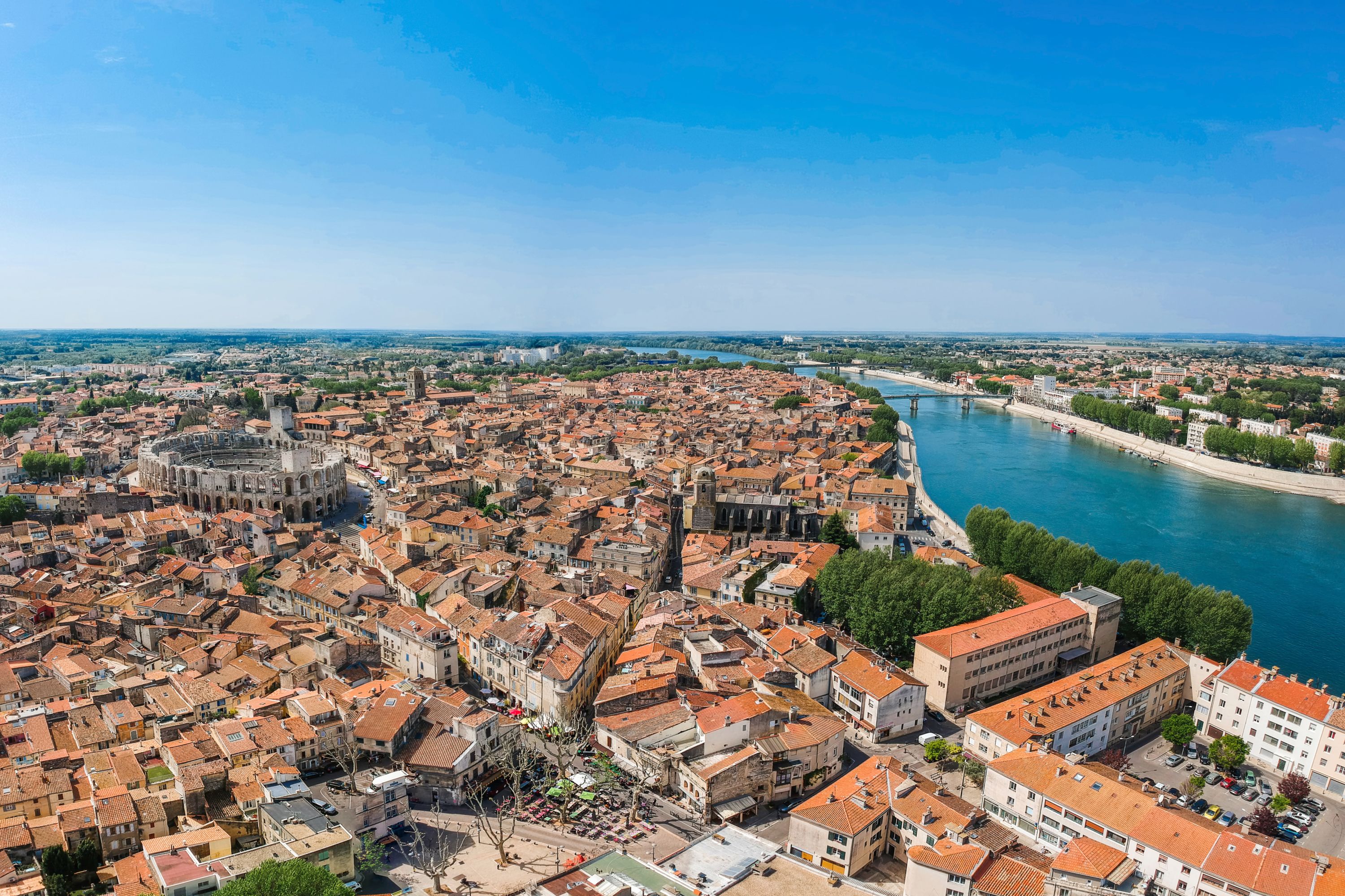 Destination Arles 1173357643 - France