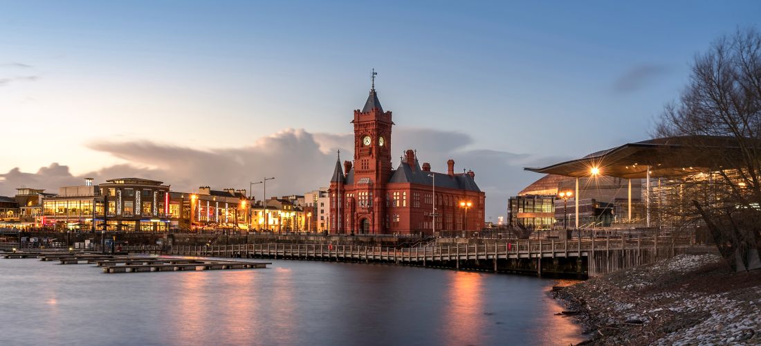 Destination Cardiff 505243016 - United Kingdom