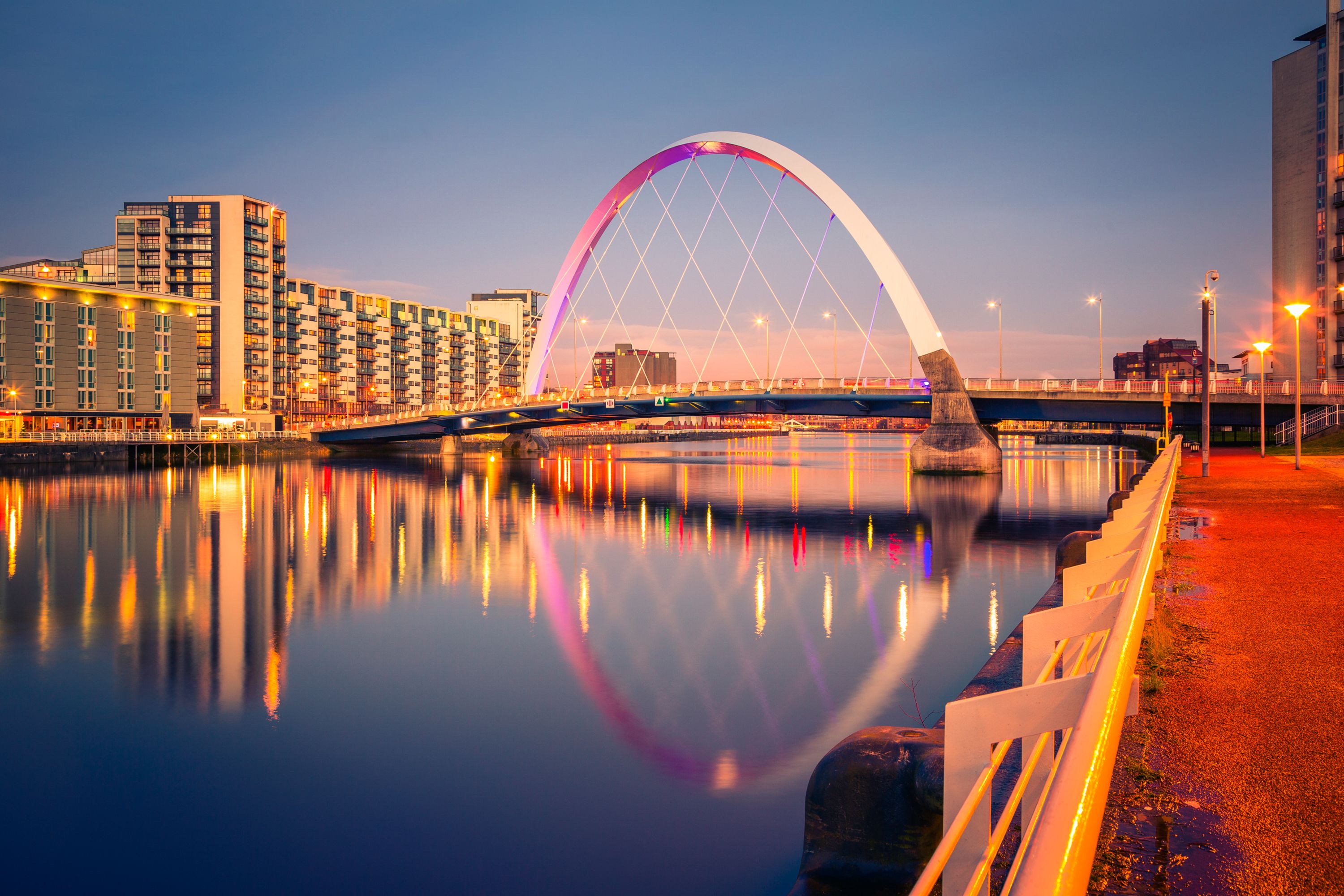 Destination Glasgow 469974825 - United Kingdom