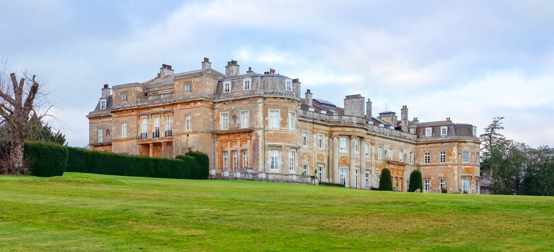 Destination Luton 1208341910 - United Kingdom