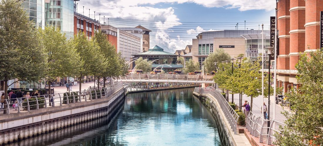 Destination Reading 981489758 - United Kingdom