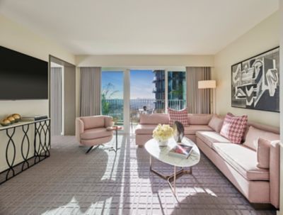 Luxury Rooms & Suites in Los Angeles | Fairmont Century Plaza