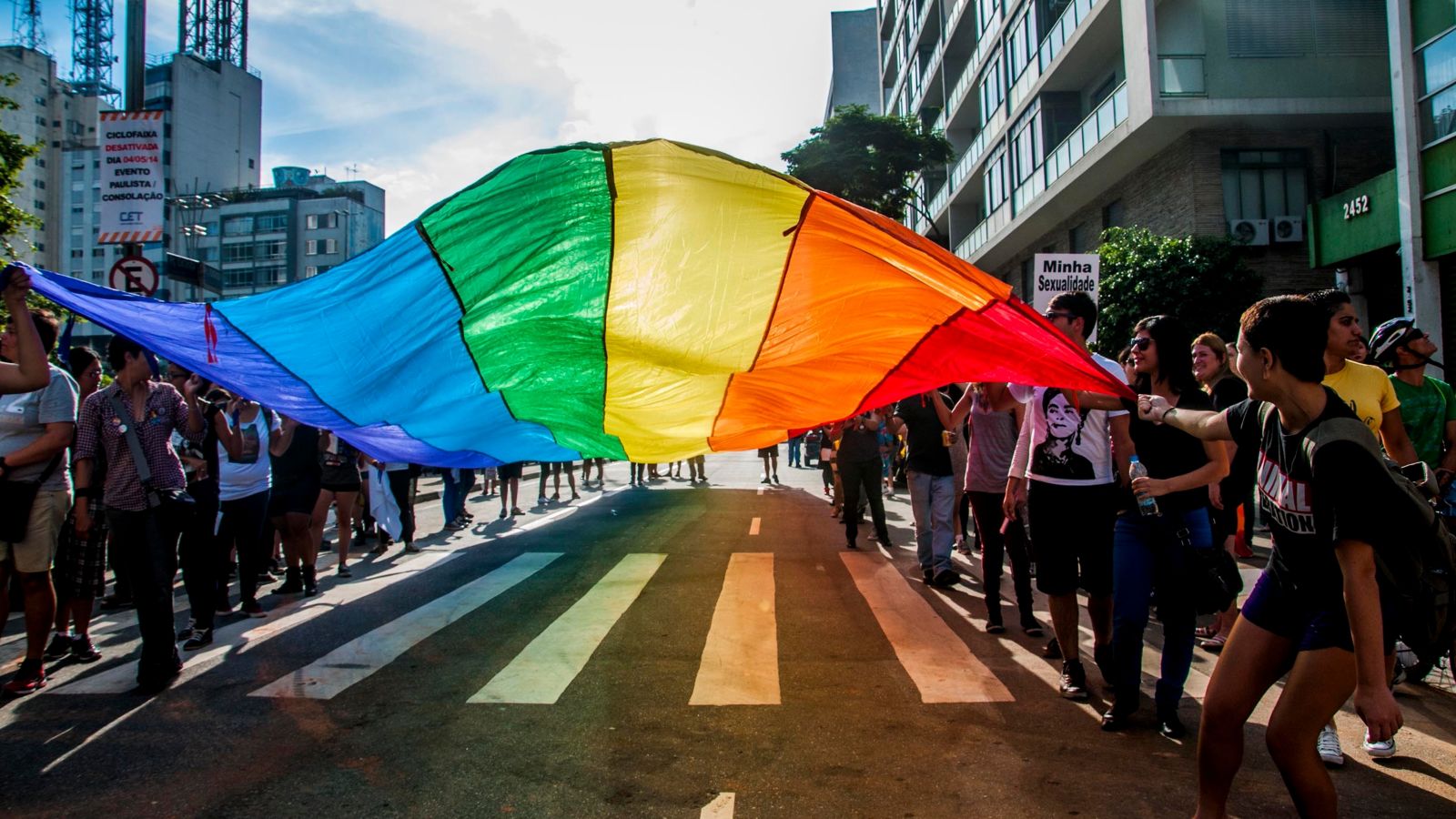 parada lgbt; parada do orgulho lgbt; parada gay; bares; baladas; points; são paulo; capital paulista; av paulista