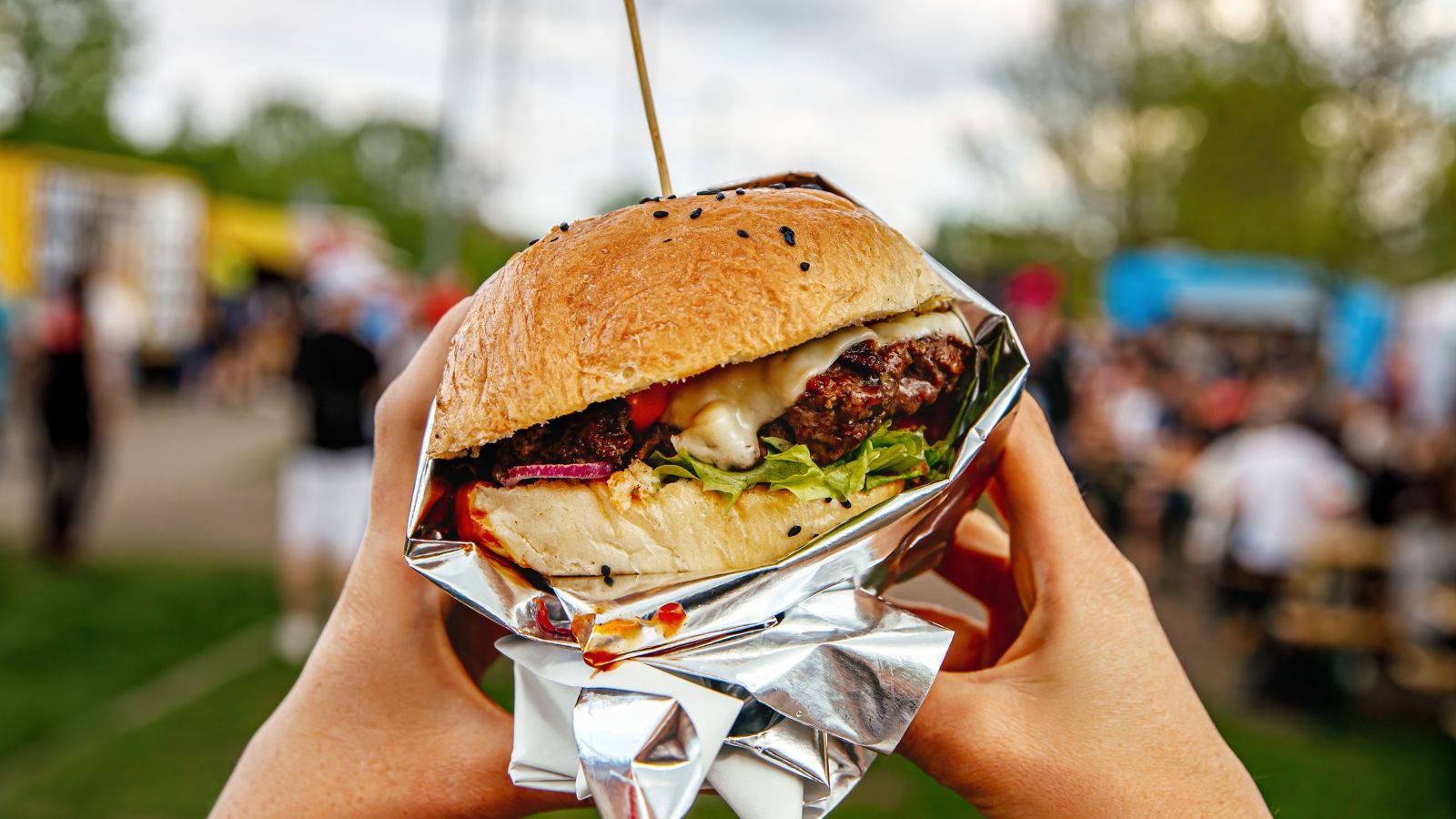 comida de rua, hambúrguer, hotéis accor