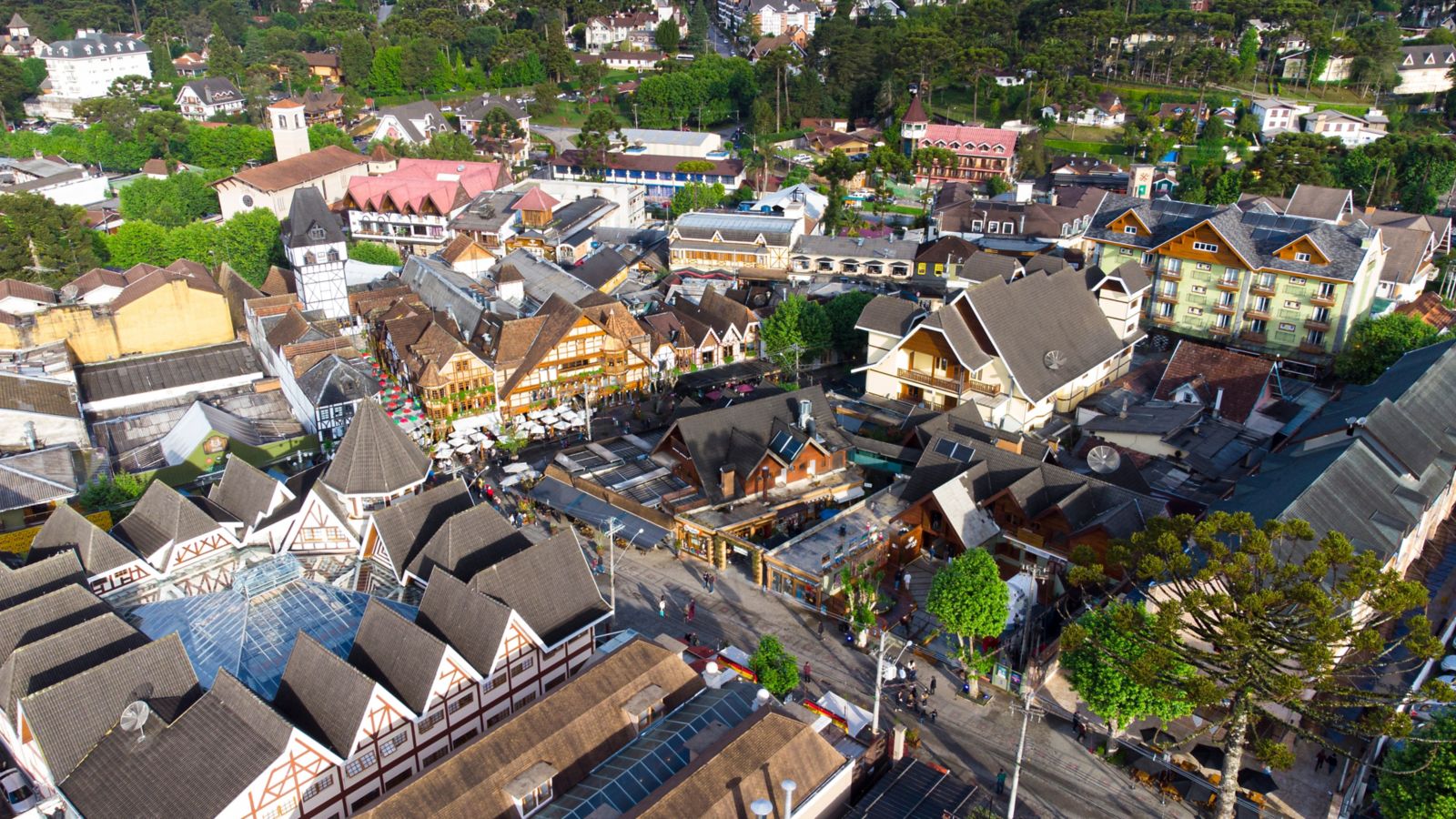 lugares para viajar em julho