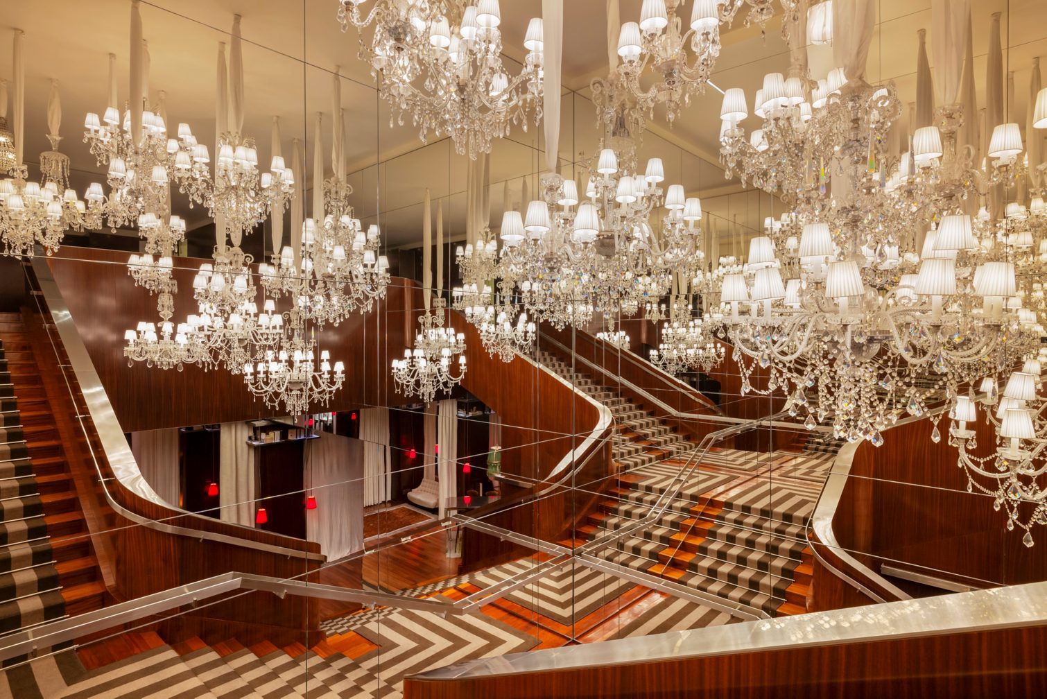 met p a006 10?qlt=82&wid=575&ts=1755102116532&dpr=on,2